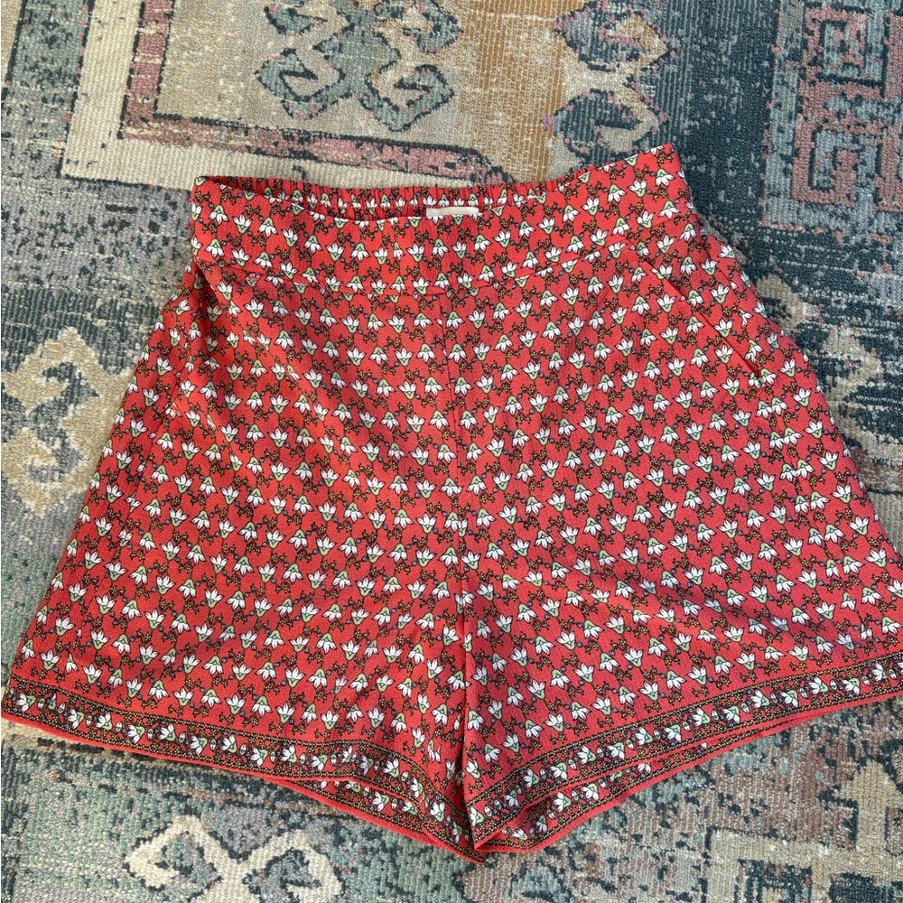 Max Studio Red and White Patterned High Waist Shorts